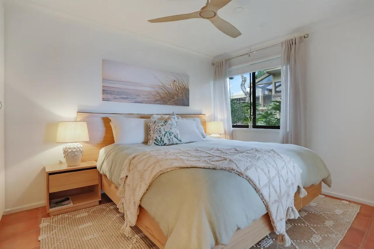Rosie'S Seaview-Lake To Ocean View Merimbula Holiday home