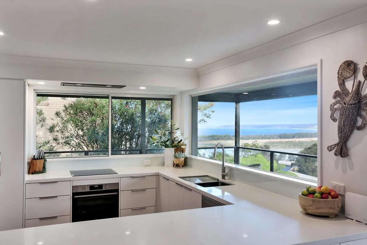 Holiday home Rosie'S Seaview-Lake To Ocean View Merimbula