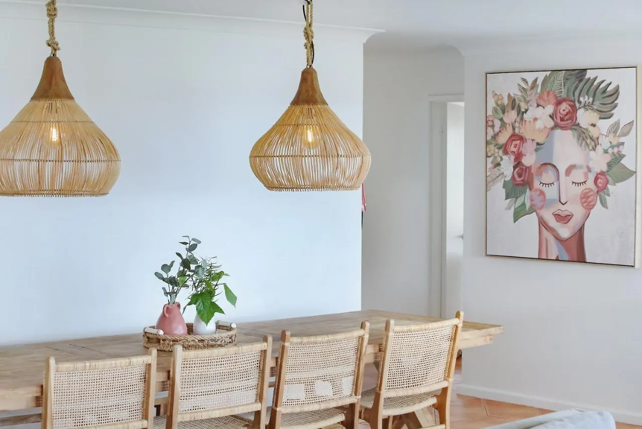 Rosie'S Seaview-Lake To Ocean View Merimbula Holiday home